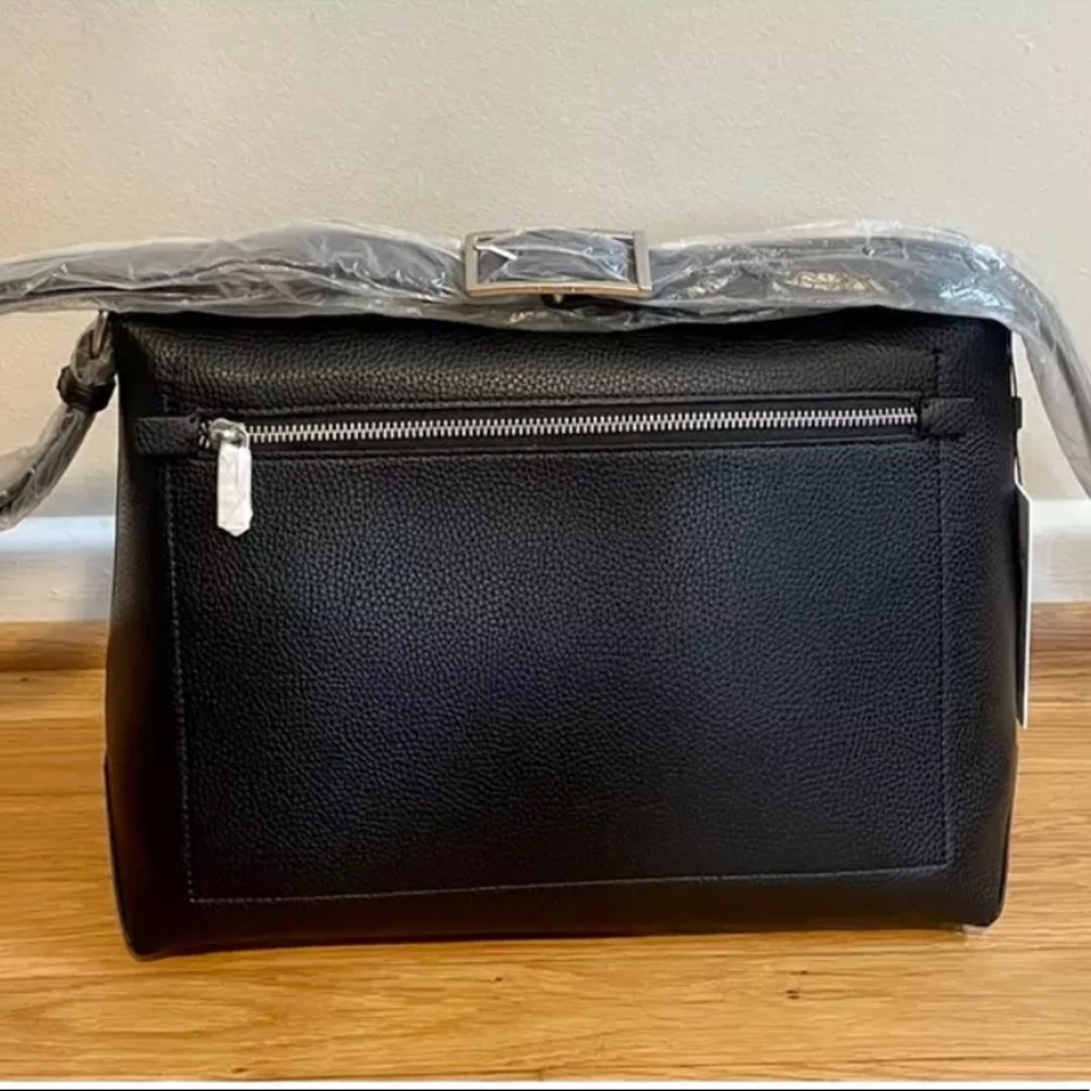 Calvin Klein Womens Crossbody Bag Black Magnetic Flap Adjustable Strap M New